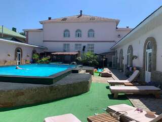 Гостиница Адмирал клуб Заозёрное-0