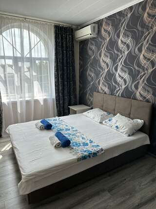 Гостиница Адмирал клуб Заозёрное Классический четырехместный номер-2