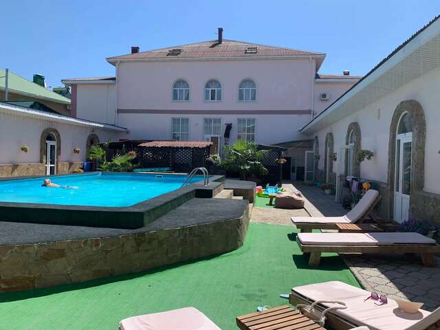 Гостиница Адмирал клуб Заозёрное-3